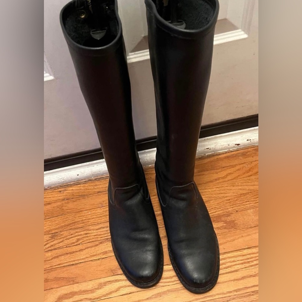 Leather boots